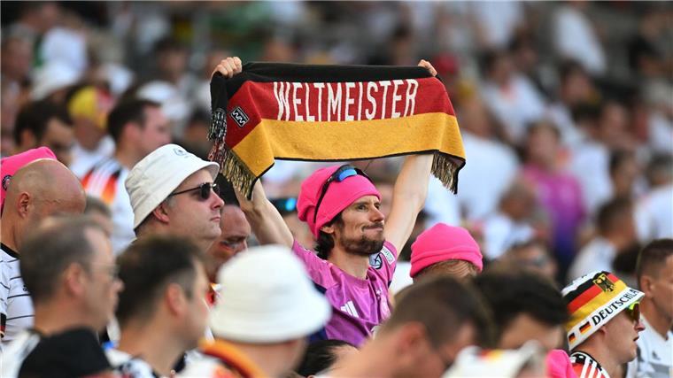 Fans und Nationalmannschaft halten wieder zusammen. 