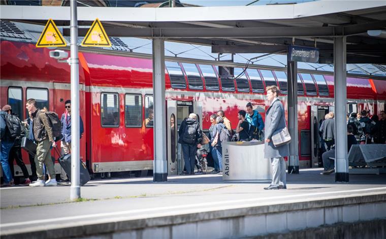 Fast die Hälfte der Arbeitnehmer in Bremerhaven pendelt in die Seestadt. 