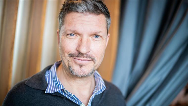 Hardy Krüger steigt bei GZSZ ein - als Chirurg Feiert seinen 56. Geburtstag: Schauspieler Hardy Krüger (Archivbild).