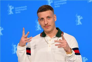 Felix Lobrecht wird 2025 im Ersten zu sehen sein.