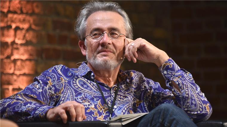 „Das Internet hätte ihn bestimmt begeistert“ Fernsehmoderator, Autor, Philosoph: Gert Scobel.