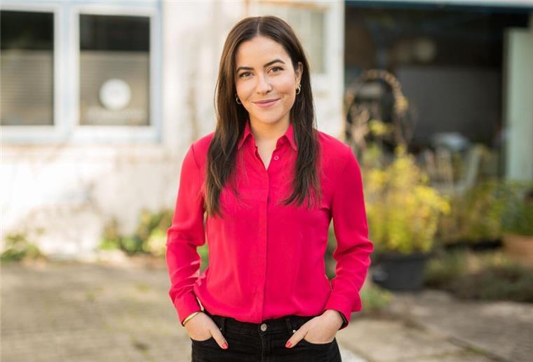 „Tagesthemen“-Moderatorin Aline Abboud ist schwanger Fernsehmoderatorin Aline Abboud moderiert seit rund zwei Jahren die „Tagesthemen“ im Ersten.
