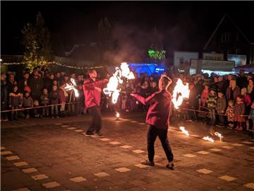 Feuershow. Lichterfest in Beverstedt. Foto: Heins