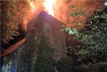 Bildnachweis: Feuerwehr Bremerhaven.Bildunterschrift: Brand Kirche Bremerhaven Wulsdorf