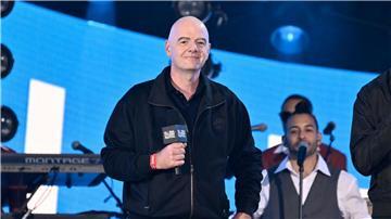 FIFA-Chef Gianni Infantino steht vor der neuen Club-WM unter Druck.