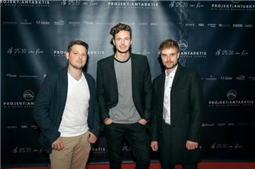 Filmpremiere in Bremerhaven (von links): Michael Ginzburg, Tim David Müller-Zitzke und Dennis Vogt haben "Projekt: Antarktis" vorgestellt.