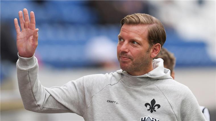 Darmstadt siegt auch mit Kohfeldt nicht Florian Kohfeldt gab sein Debüt als Trainer von Darmstadt 98.