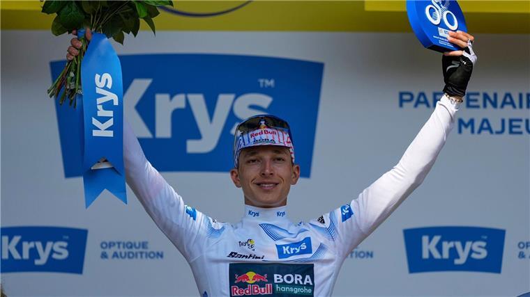 Lipowitz nach Schreckmoment als Dritter in Richtung Alpen Florian Lipowitz fährt bei der Tour weiter in Weiß.