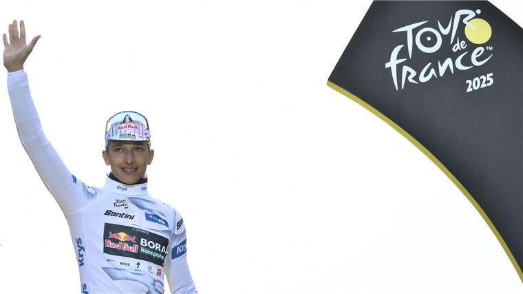 Mit dem Rennrad fast der Schnellste Florian Lipowitz wurde bei seiner ersten Tour de France Dritter.