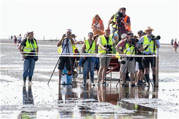 Fotografen - Profis und Amateure - im Einsatz. Foto: Adelmann