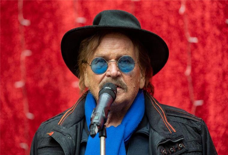 Frank Zander im letzten Jahr bei einer  Weihnachtsaktion für Obdachlose und Bedürftige in Berlin.