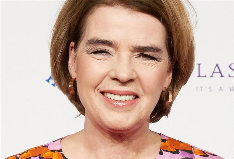 Hartnäckiger Lachanfall bei „Tagesschau“-Sprecherin Daubner Frau mit guter Laune: Susanne Daubners Lachanfall erntete in sozialen Medien ein einhellig positives Echo.