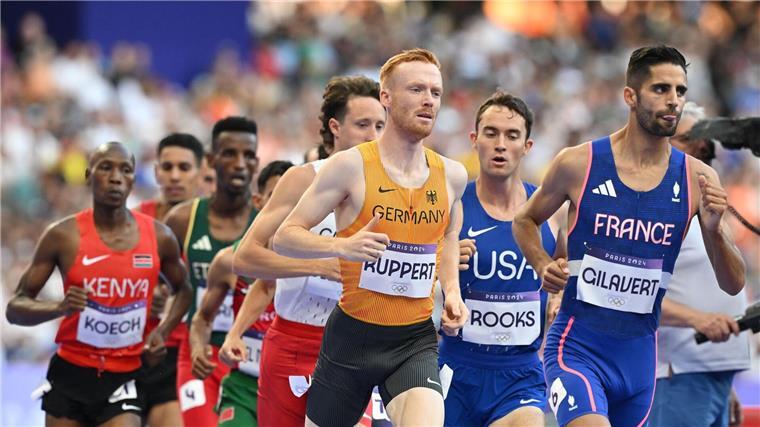 Sprinter Hartmann im 200-Meter-Halbfinale Frederik Ruppert fehlten nur wenige Hundertstel zum Finale