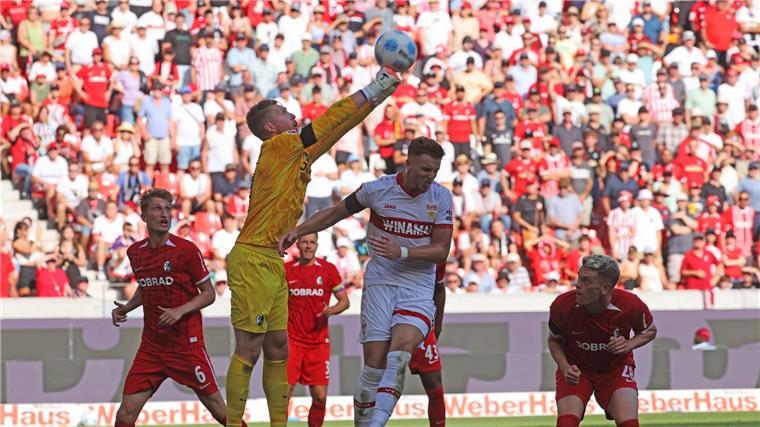 Schusters schlechte Erinnerungen - Müller weiter im SC-Tor Freiburgs Ersatztorwart Florian Müller soll auch am Sonntag gegen die Bayern im Kasten stehen.