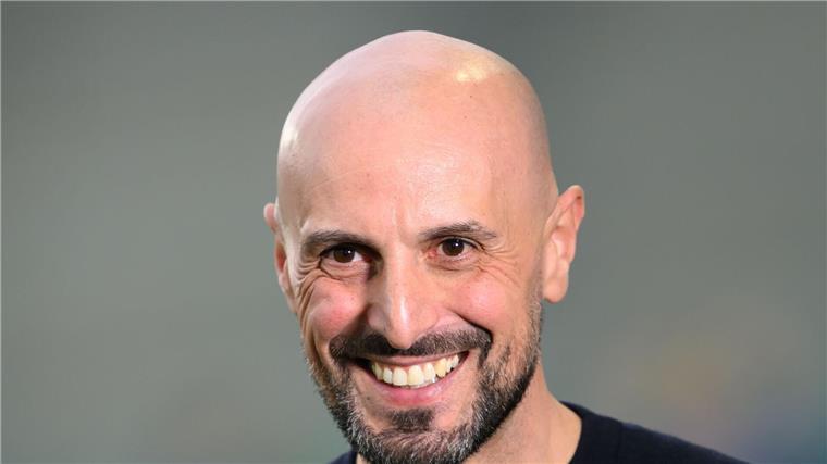 Freut sich auf die nächsten Spiele mit der U21: Trainer Antonio Di Salvo.
