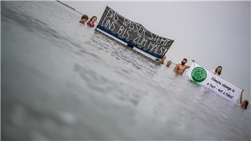 Fridays For Future-Aktivisten aus Bremerhaven machen auf die Klimakrise aufmerksam. (Symbolbild)