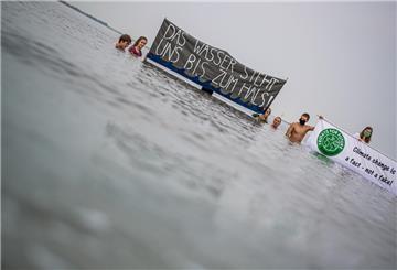 Fridays For Future-Aktivisten aus Bremerhaven machen auf die Klimakrise aufmerksam. (Symbolbild)