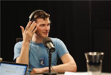 Frieder Sell spricht im Podcast „OKF - Ortskontrollfahrt“ über seine Heimatstadt Waren an der Müritz.
