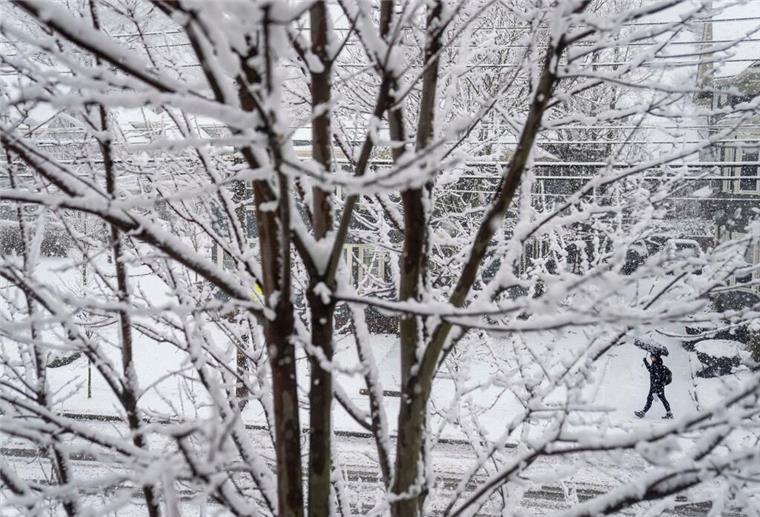 Teile des Nordostens der USA sind von einem Schneesturm heimgesucht worden. Auch der Bundesstaat Rhode Island ist betroffen, hier die Hauptstadt Providence. Foto: David Goldman/AP/dpa