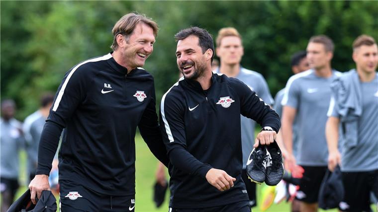 Löw trifft Hasenhüttl: Kontaktsperre vor Duell mit Ex-Chef Früher Kollegen, heute Freunde: Ralph Hasenhüttl (l) und Zsolt Löw.