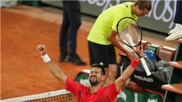 Frust bei Alexander Zverev, Jubel bei Novak Djokovic nach dem Viertelfinal-Kracher in Paris.