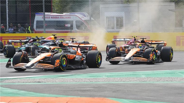 Führen einen harten Zweikampf: Die McLaren-Piloten Lando Norris und Oscar Piastri.