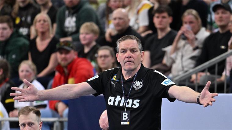 „Sabotage am Handball“: Gislason kritisiert Taktik-Variante Für Alfred Gislason ist das Spiel Sieben-gegen-Sechs Sabotage am Handball.