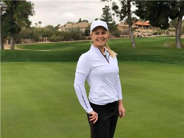 Für Anastasia Mickan heißt das Motto "spielen, spielen, spielen". Die Profi-Golferin aus Bremerhaven will sich in den nächsten Wochen bei Turnieren quer durch Europa beweisen.