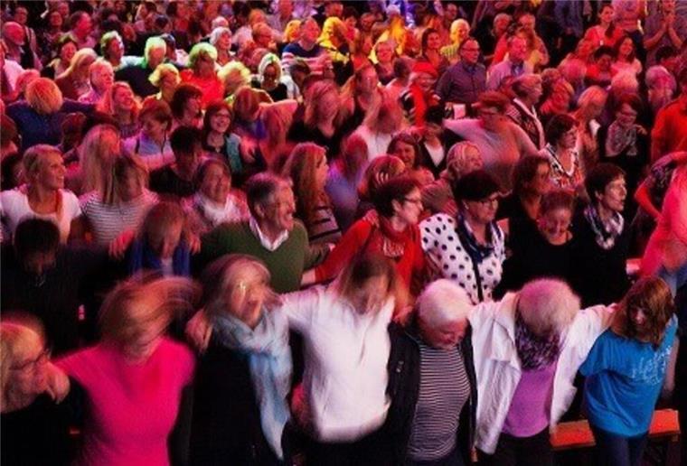 Vorweihnachtliches Rudelsingen: Es gibt noch Restkarten Für das alljährliche vorweihnachtliche Rudelsingen in Bremerhaven gibt es noch Restkarten.