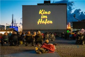 Kino im Schaufenster Fischereihafen wieder statt.