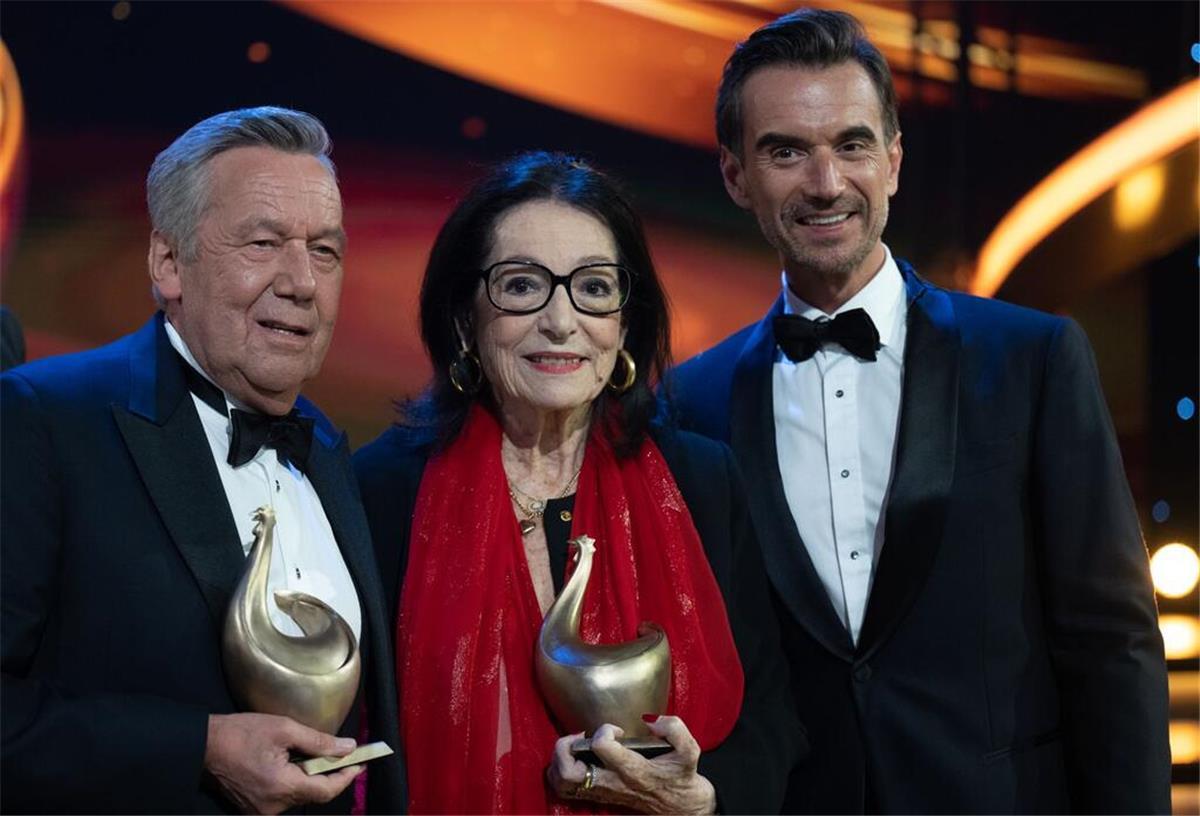 Nana Mouskouri wird 90: Der Anfang eines leisen Abschieds? Für ihre Musik erhielt Mouskouri viel Anerkennung - und zahlreiche Preise. (Archivbild)