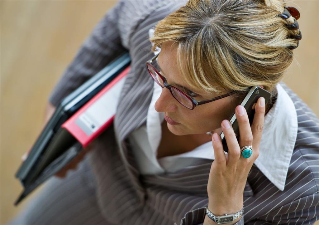 Für jeden zweiten Deutschen zieht der digitale Wandel auch berufliche Folgen nac...