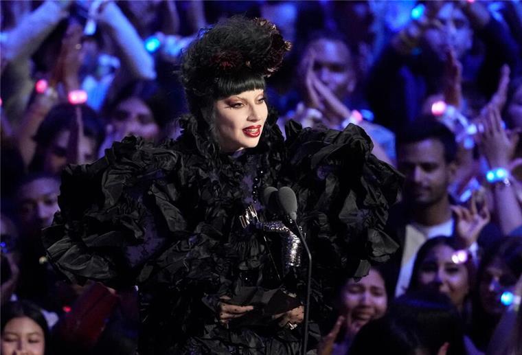 Lady Gaga: Vier MTV Awards und ein Konzert an einem Abend Für Lady Gaga war es ein aufregender Abend: Sie bekam mehrere Preise - und trat danach noch bei einem Konzert auf.