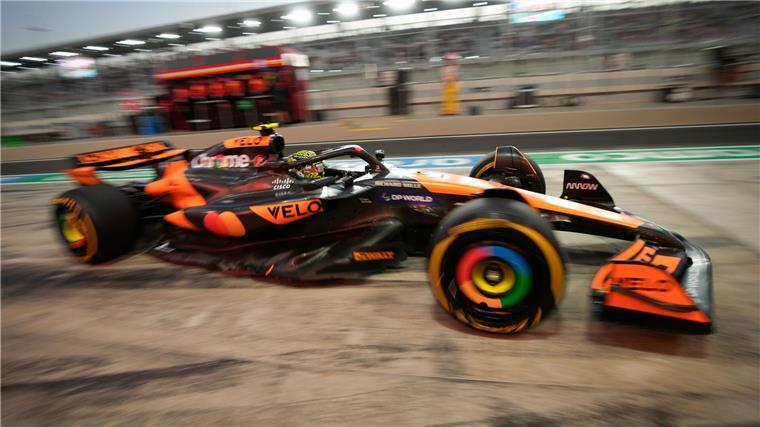 Norris holt Sprint-Pole in Katar - Verstappen Sechster Für McLaren geht es um den Team-Titel.
