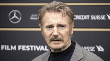 Für mehr als 100 Filme stand Hollywoodstar Liam Neeson schon vor der Kamera. Zurzeit dreht er in einer früheren australischen Goldgräberstadt.
