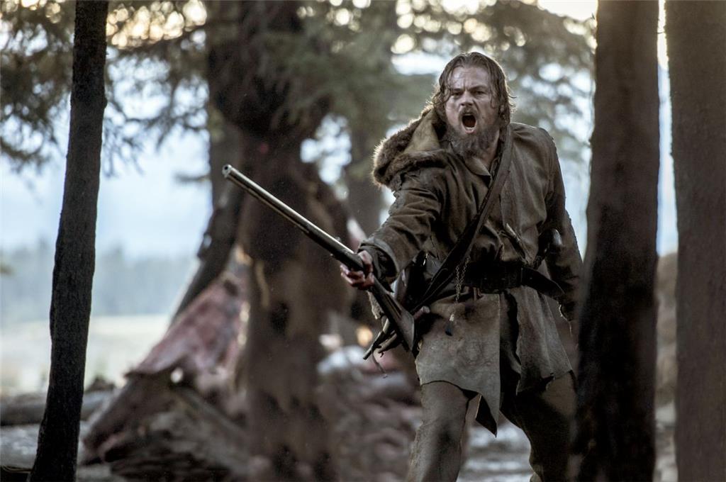 Für seine Rolle als Trapper Hugh Glass bekam Leonardo DiCaprio den Oscar als bester Hauptdarsteller. Zudem wurde der Film noch für die beste Regie (Alejandro G. Iñárritu) und die beste Kamera ausgezeichnet.