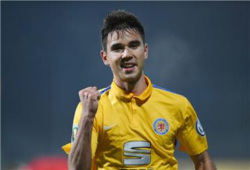 Fussball DFB Pokal 2015/2016 2. Runde 28.10.2015 SSV Reutlingen - Eintracht Braunschweig JUBEL; Torschuetze zum 0-1 Gerrit Holtmann (Eintracht Braunschweig) PUBLICATIONxNOTxINxAUTxSUIxITA

Football DFB Cup 2015 2016 2 Round 28 10 2015 SSV Reutlingen Eintracht Brunswick cheering Scorer to 0 1 Gerrit Holtmann Eintracht Brunswick PUBLICATIONxNOTxINxAUTxSUIxITA
