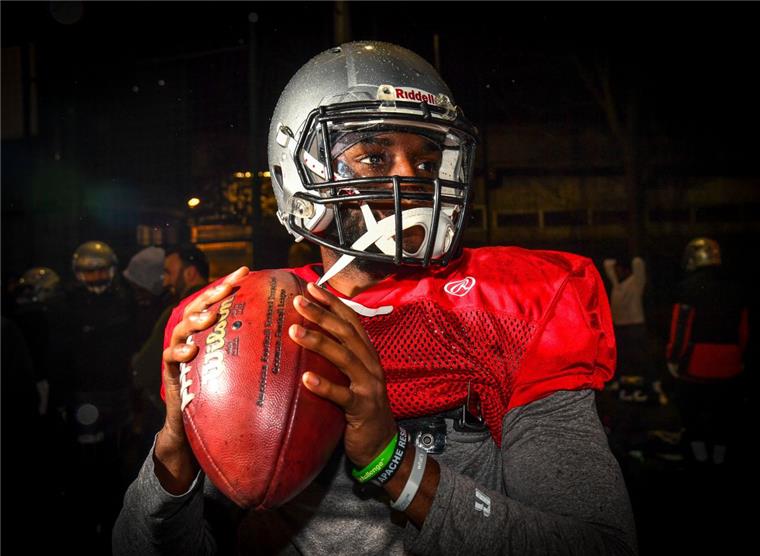 Der neue Seahawks-Quarterback Cunningham hat Dynamit im Wurfarm Gabriel Cunningham wird in der kommenden Saison die Spielzüge bei den Bremerhaven Seahawks ansagen. Der 23-jährige Amerikaner freut sich auf die Aufgabe beim Regionalligisten.