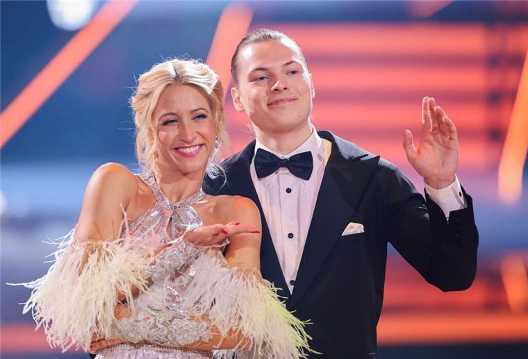 Gabriel Kelly und Kathrin Menzinger haben sich in den Kreis der Favoriten getanzt.