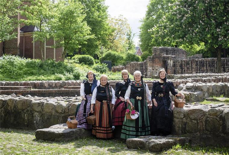 Das frühere Harsefeld entdecken Klosterpark, Gästeführerinnen, Harsefelder Geschichte
