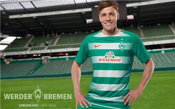 Ganz schön gestreift: So sieht das neue Trikot von Werder für die Saison 2016/2017 aus.