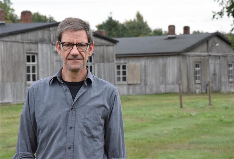 Gedenkstättenleiter Andreas Ehresmann ist froh, dass die historischen Gebäude und die Ausstellung bald wieder für Besucher zu besichtigen sind. 