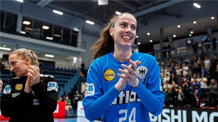 Das Puzzle schließt sich: DHB-Frauen werfen sich für WM ein Gegen Belgien war auf Torfrau Sarah Wachter Verlass.