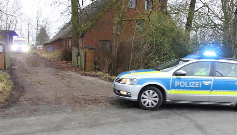 Gegen den Landwirt, der gestern nahe Otterndorf einem Tierarzt in den Bauch geschossen hat, ist Haftbefehl erlassen worden.