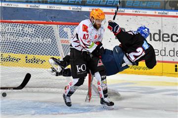 Gegen die spielerisch überlegenen Adler Mannheim versuchten die Fischtown Pinguins, mit ihrer Kampfkraft gegenzuhalten.