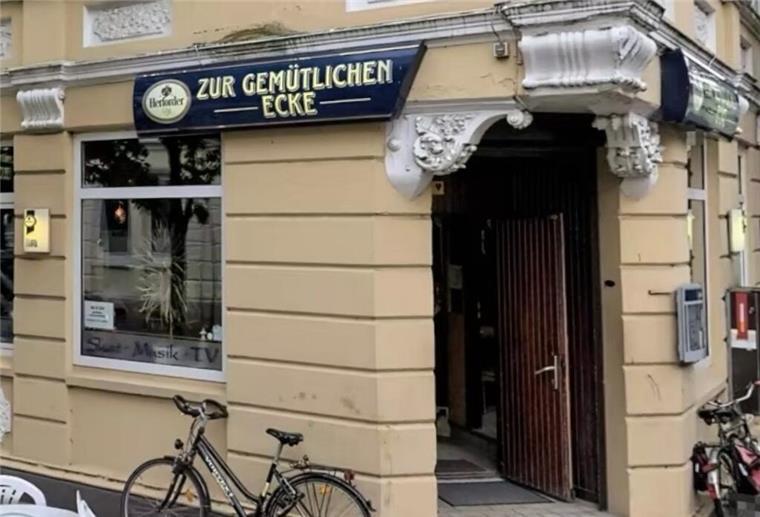 Gehört zu den beliebten Kneipen in Lehe: die Wirtschaft „Zur gemütlichen Ecke" in Lehe.