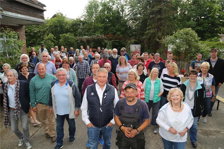 Gemeinsam ein starkes Zeichen setzen: Die Bürgerinnen und Bürger in Sandstedt wollen Betreuungsmöglichkeiten für Kinder und ein gemeinsames Haus für Veranstaltungen.