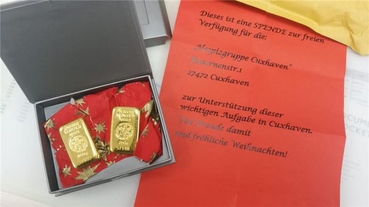 Genauso liebevoll verpackt wie für den Hospizverein hat der Spender auch die Goldbarren für das Tierheim. Die beiden gemeinnützigen Initiativen können die  unverhoffte Zuwendung sehr gut gebrauchen. 