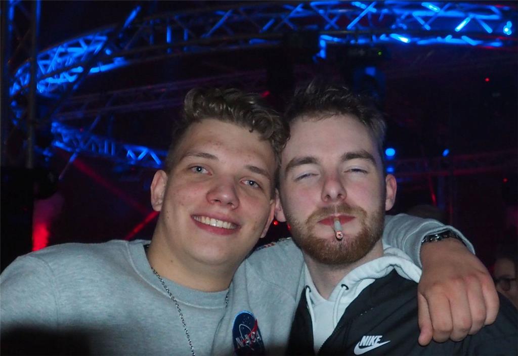 Genuss pur in der Scheune.&quot;Rock in den Mai 2019&quot; in Sievern. Foto: Ste...