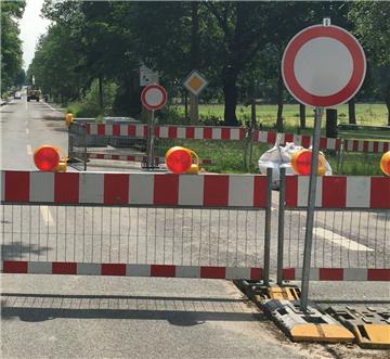 Gesperrt: Für Fahrten zwischen Glinstedt und Forstort-Anfang müssen Kraftfahrer ab Montag eine Umleitung einplanen.
